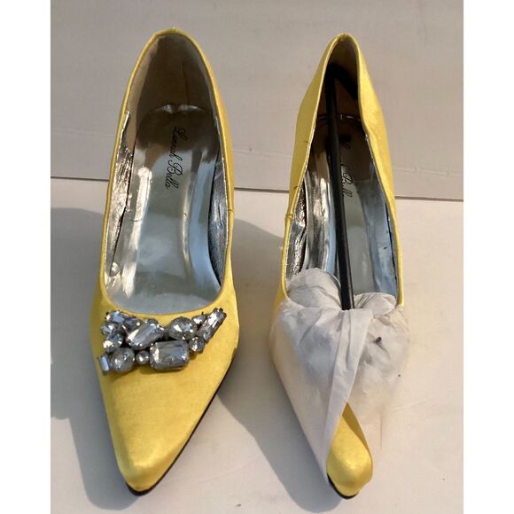NIB Lunnah Bella Yellow Satin heels with Rhinestone Clip Size 7 - Picture 1 of 7